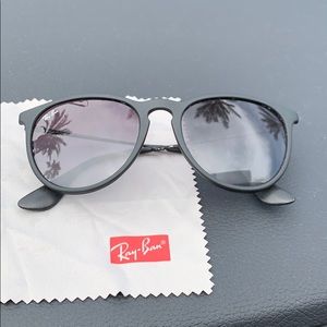 Ray•Ban Black Erika